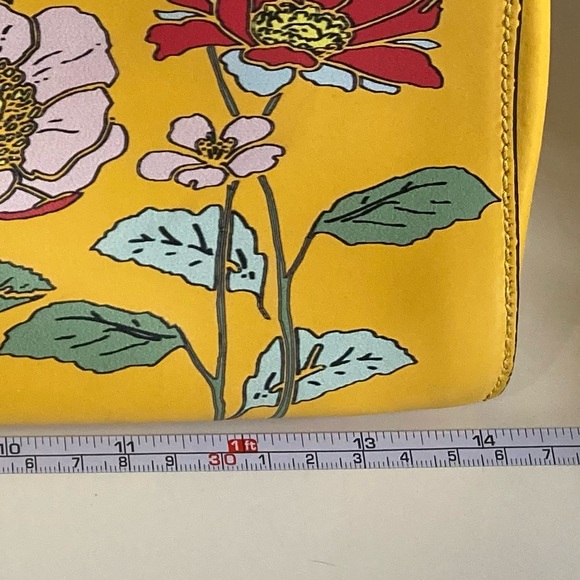 A. Bellucci Italian Leather Tote. Like New - Picture 11 of 11